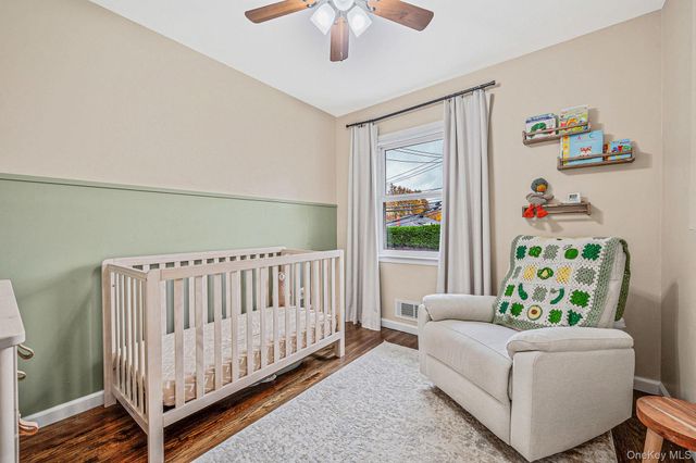 4 Lehigh Drive, Smithtown, NY 11787