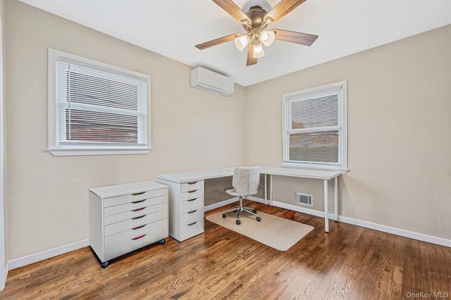 4 Lehigh Drive, Smithtown, NY 11787