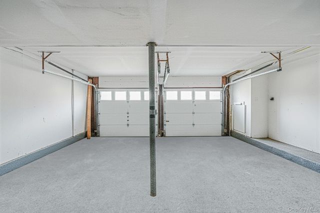 4 Lehigh Drive, Smithtown, NY 11787