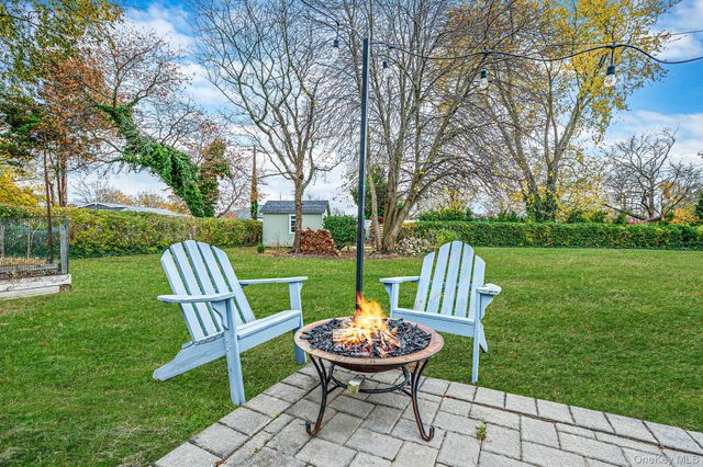 4 Lehigh Drive, Smithtown, NY 11787