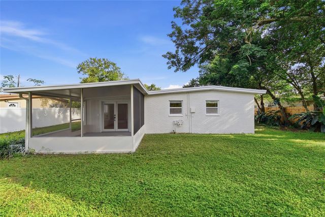 5401 E 98TH AVENUE, Temple Terrace, FL 33617