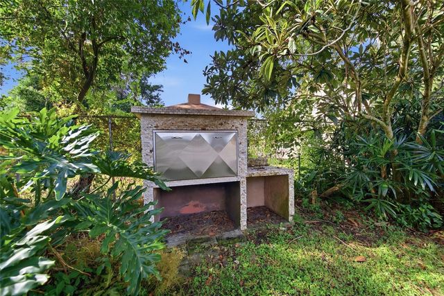 5401 E 98TH AVENUE, Temple Terrace, FL 33617