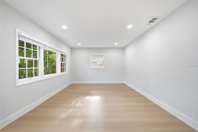 5401 E 98TH AVENUE, Temple Terrace, FL 33617