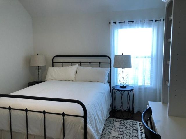 99 Buck Trail Place, Spring, TX 77389