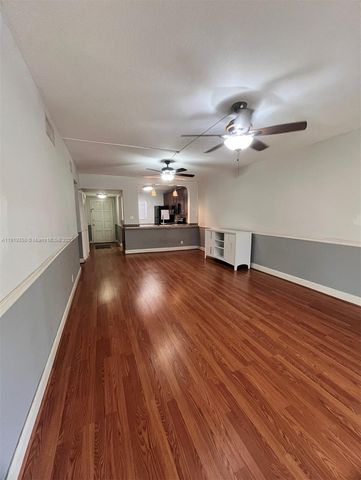 3250 NW 85th Ave 10, Coral Springs, FL 33065