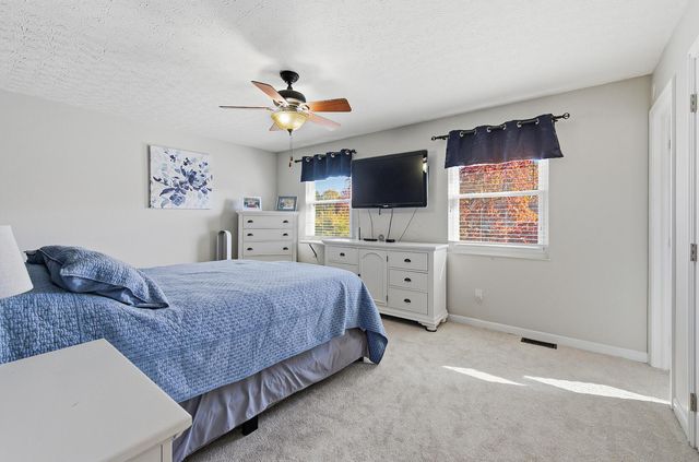 4573 Hilliard Run Drive, Hilliard, OH 43026