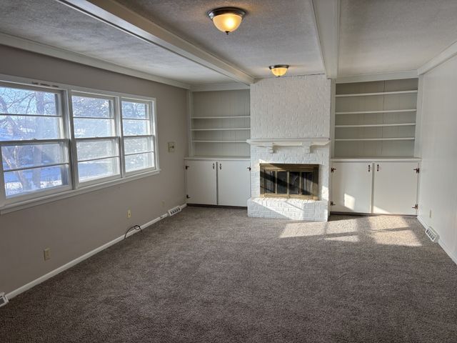 3924 Aspen Drive, West Des Moines, IA 50265