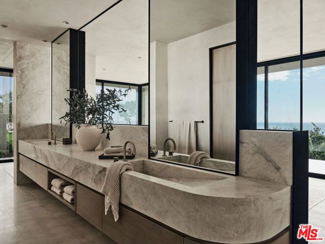 30010 Andromeda Lane, Malibu, CA 90265