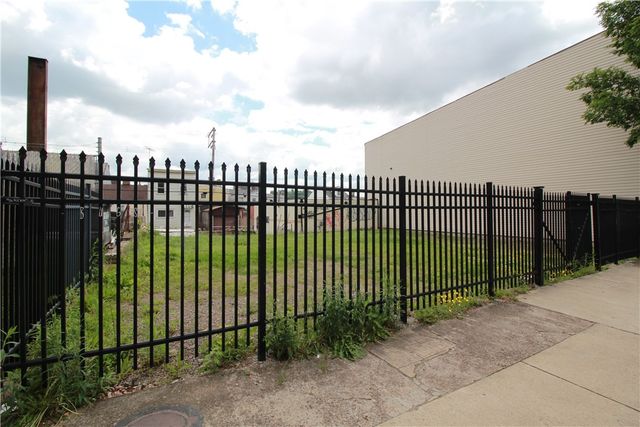 4614 Penn Ave, Lawrenceville, PA 15224