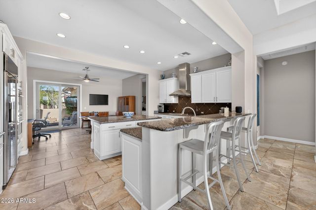 16763 W HOLLY Street, Goodyear, AZ 85395