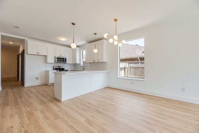 6614 Spartan Drive, Arlington, TX 76001