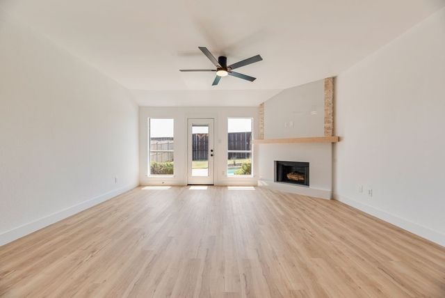 6614 Spartan Drive, Arlington, TX 76001