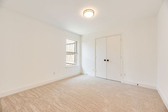 6614 Spartan Drive, Arlington, TX 76001