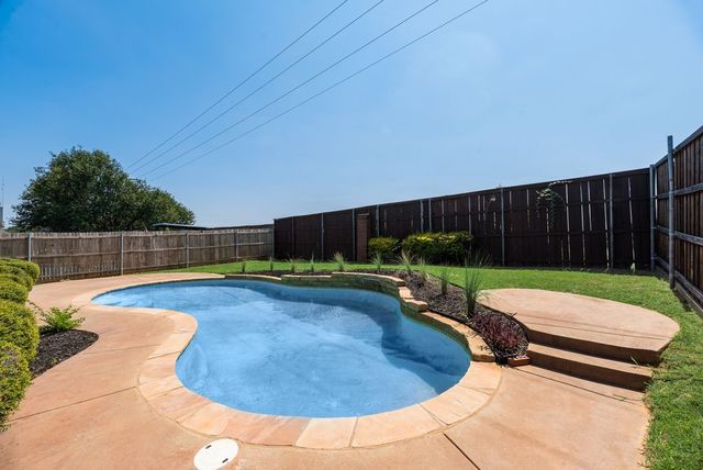 6614 Spartan Drive, Arlington, TX 76001