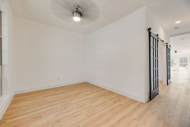 6614 Spartan Drive, Arlington, TX 76001