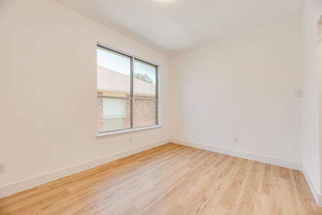 6614 Spartan Drive, Arlington, TX 76001