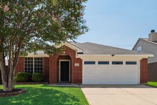 6614 Spartan Drive, Arlington, TX 76001