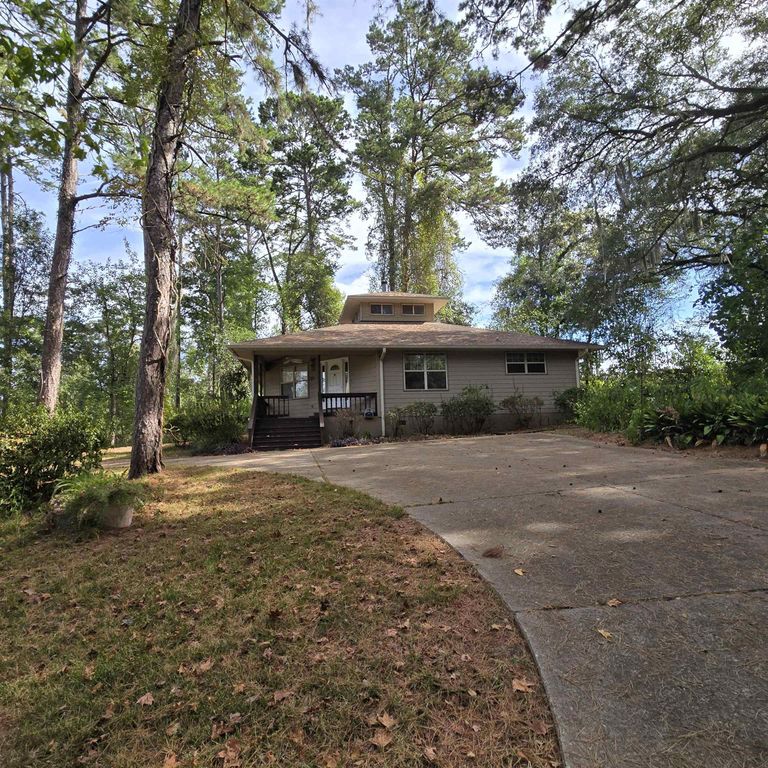 2927 Sharer Road, Tallahassee, FL 32312