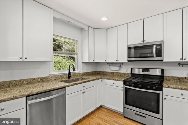105 SWINDLER HOLLOW RD, Sperryville, VA 22740