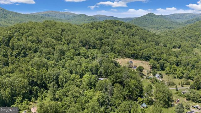 105 SWINDLER HOLLOW RD, Sperryville, VA 22740