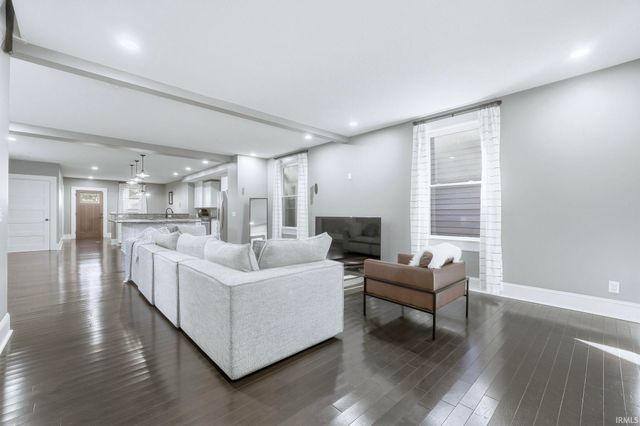 1317 W Jefferson Boulevard, Fort Wayne, IN 46802