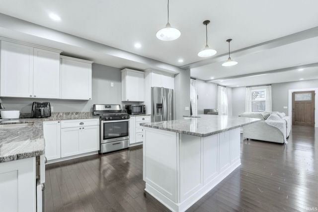 1317 W Jefferson Boulevard, Fort Wayne, IN 46802