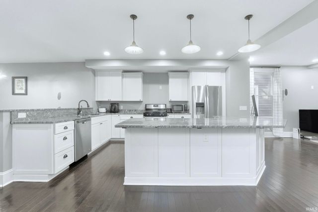 1317 W Jefferson Boulevard, Fort Wayne, IN 46802