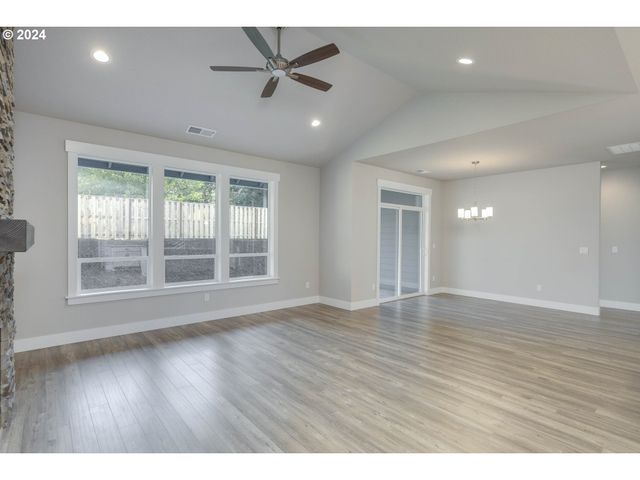 3403 Ne Justus Ave 76, Estacada, OR 97023