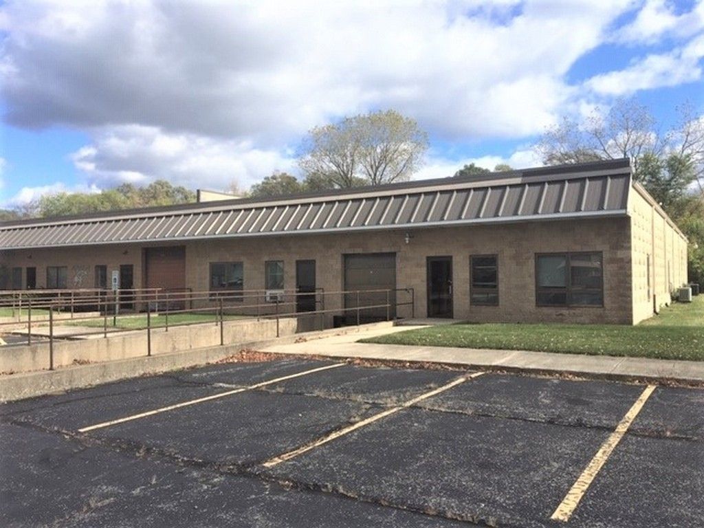 455 S DARTMOOR Drive, Crystal Lake, IL 60014