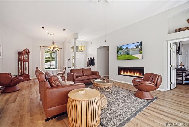 349 W Crestmont Court, Beverly Hills, FL 34465