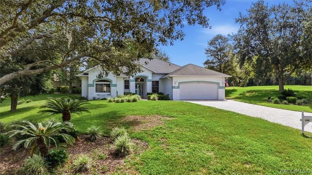 349 W Crestmont Court, Beverly Hills, FL 34465