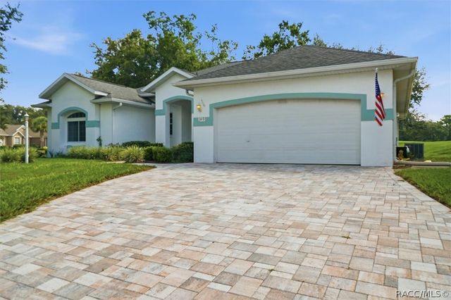 349 W Crestmont Court, Beverly Hills, FL 34465