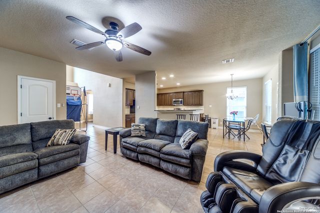 23807 Misty Peak, San Antonio, TX 78258