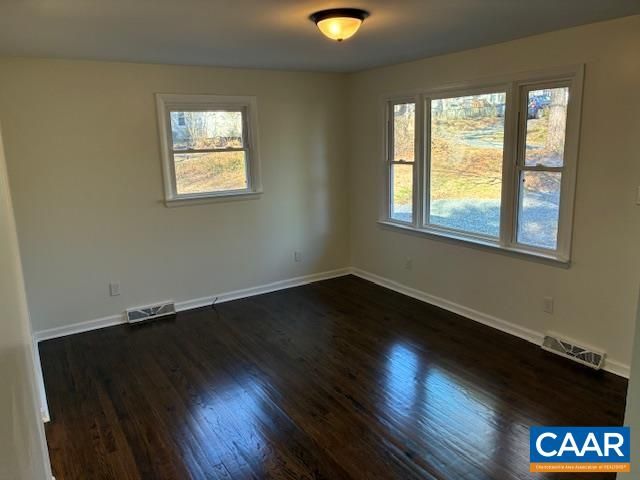 206 MCDONALD ST, Louisa, VA 23093