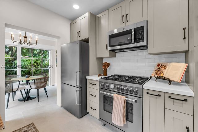 467 NE 55th Ter, Miami, FL 33137