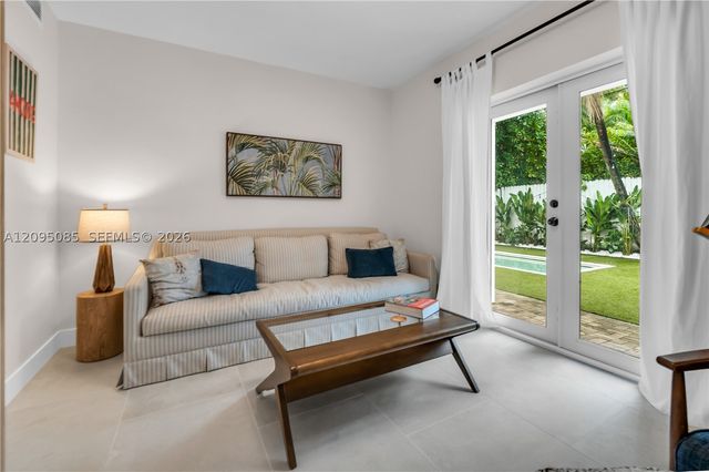 467 NE 55th Ter, Miami, FL 33137