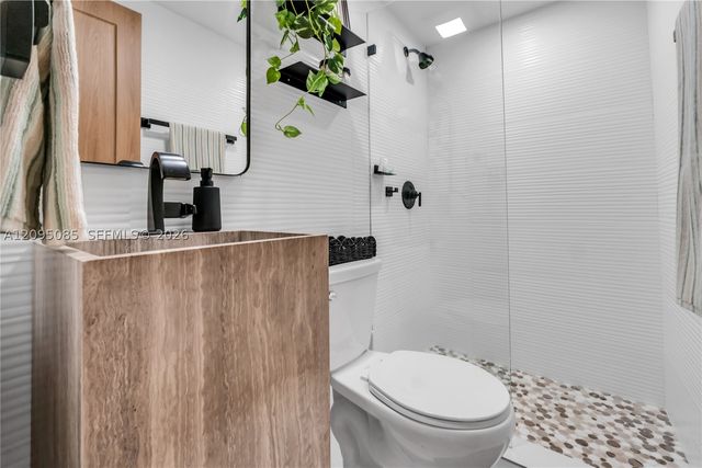 467 NE 55th Ter, Miami, FL 33137