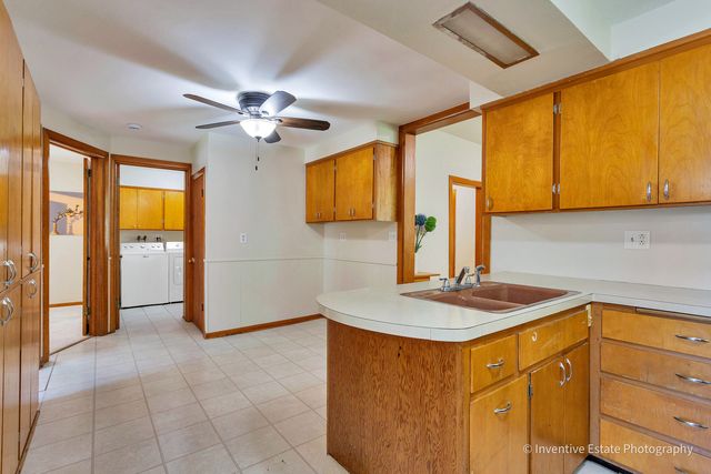15 N Brainard Street, Naperville, IL 60540