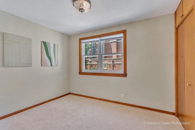 15 N Brainard Street, Naperville, IL 60540