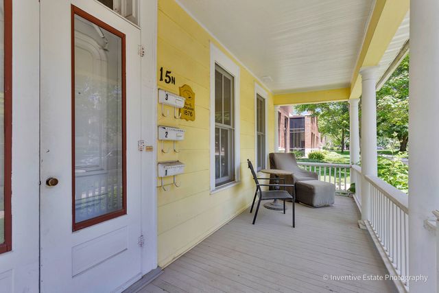 15 N Brainard Street, Naperville, IL 60540