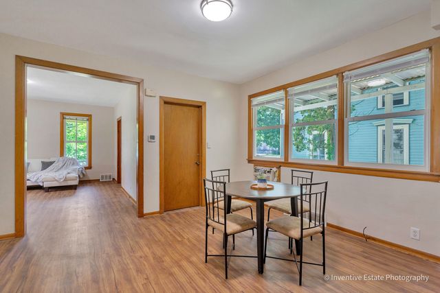 15 N Brainard Street, Naperville, IL 60540