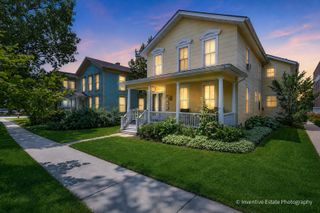 15 N Brainard Street, Naperville, IL 60540