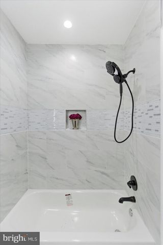 2033 N BENTALOU ST, Baltimore, MD 21216