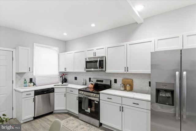 2033 N BENTALOU ST, Baltimore, MD 21216