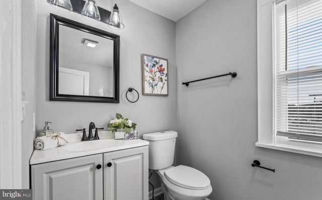 2 MCPHELIN AVE, Cherry Hill, NJ 08034