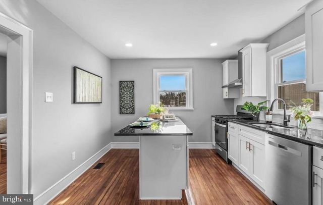 2 MCPHELIN AVE, Cherry Hill, NJ 08034