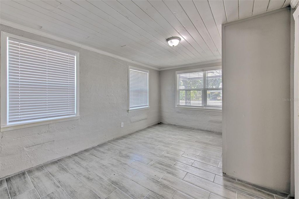 Image 20 of property listing at 905 W BALL STREET, Plant City, FL 33563