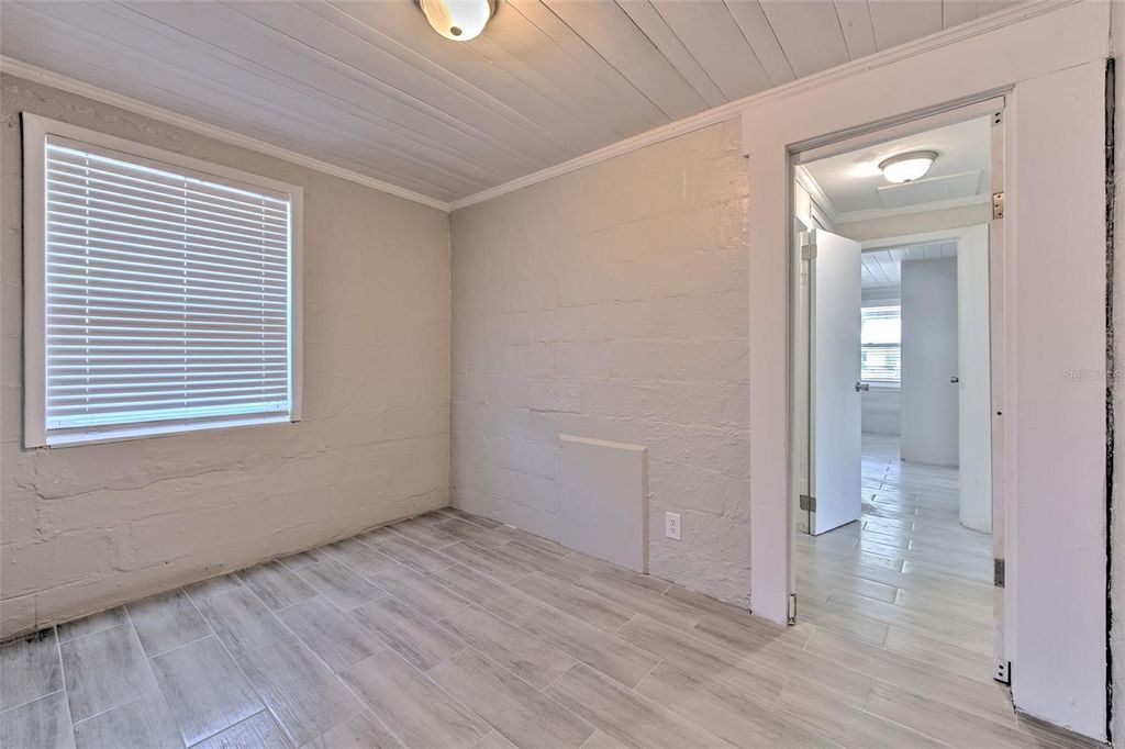 Image 24 of property listing at 905 W BALL STREET, Plant City, FL 33563