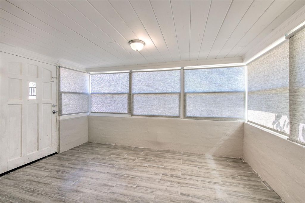 Image 7 of property listing at 905 W BALL STREET, Plant City, FL 33563