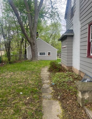 624 Ashland Avenue, Rockford, IL 61103